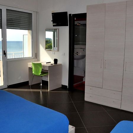 Albergo Riviera Spineta 바티파리아 외부 사진
