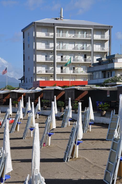 Albergo Riviera Spineta 바티파리아 외부 사진