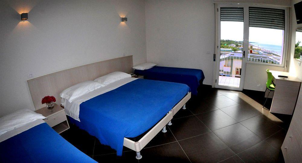 Albergo Riviera Spineta 바티파리아 외부 사진