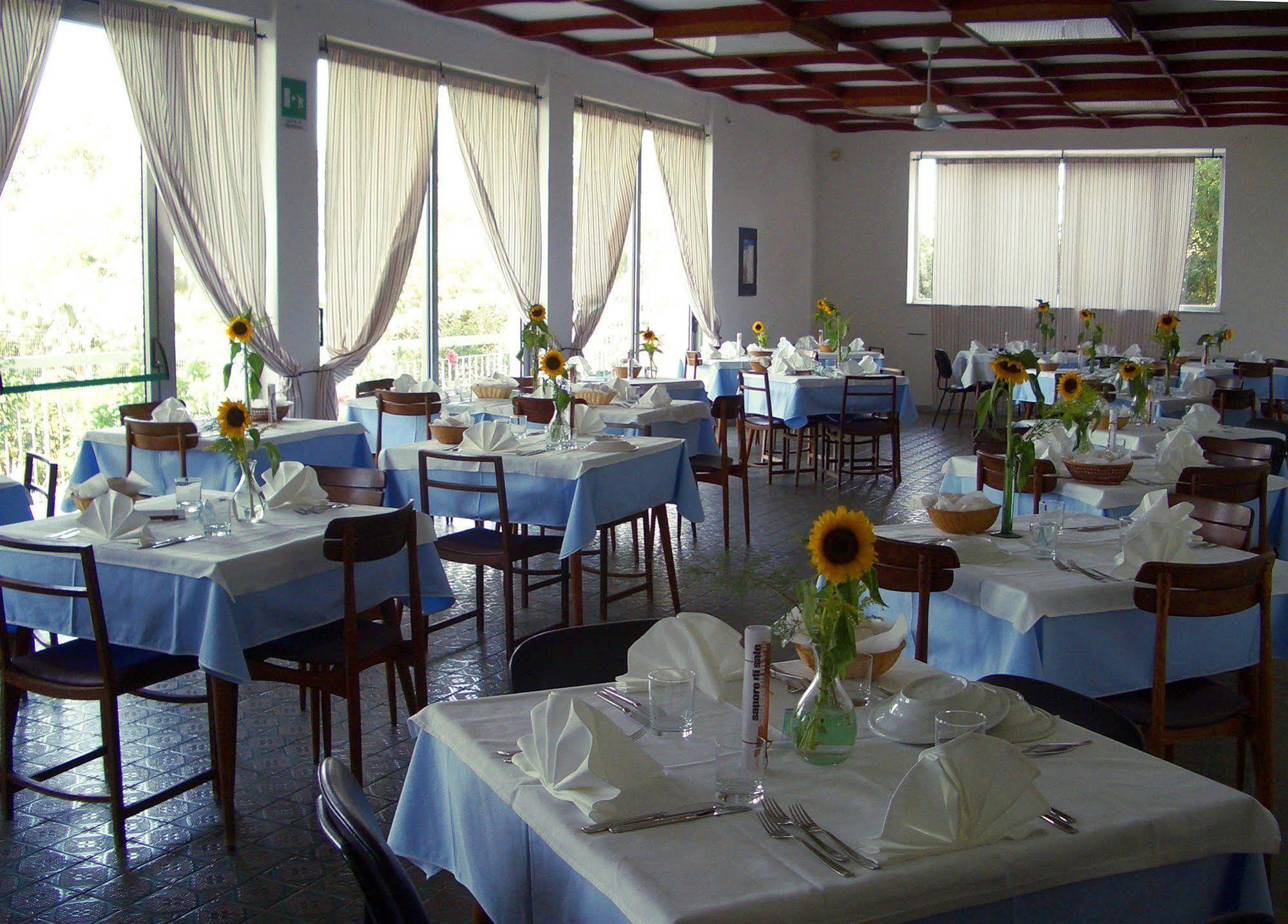 Albergo Riviera Spineta 바티파리아 외부 사진