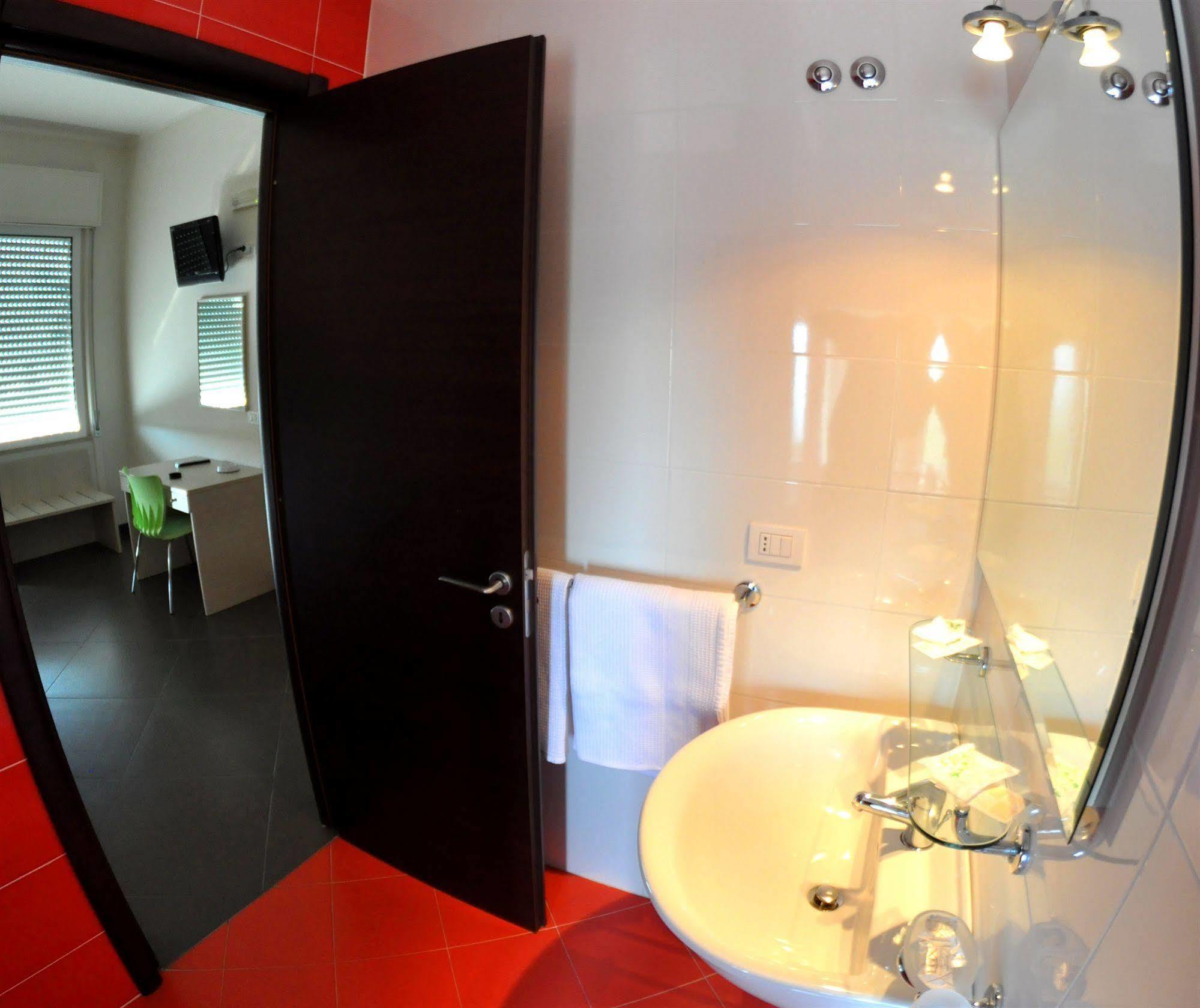 Albergo Riviera Spineta 바티파리아 외부 사진