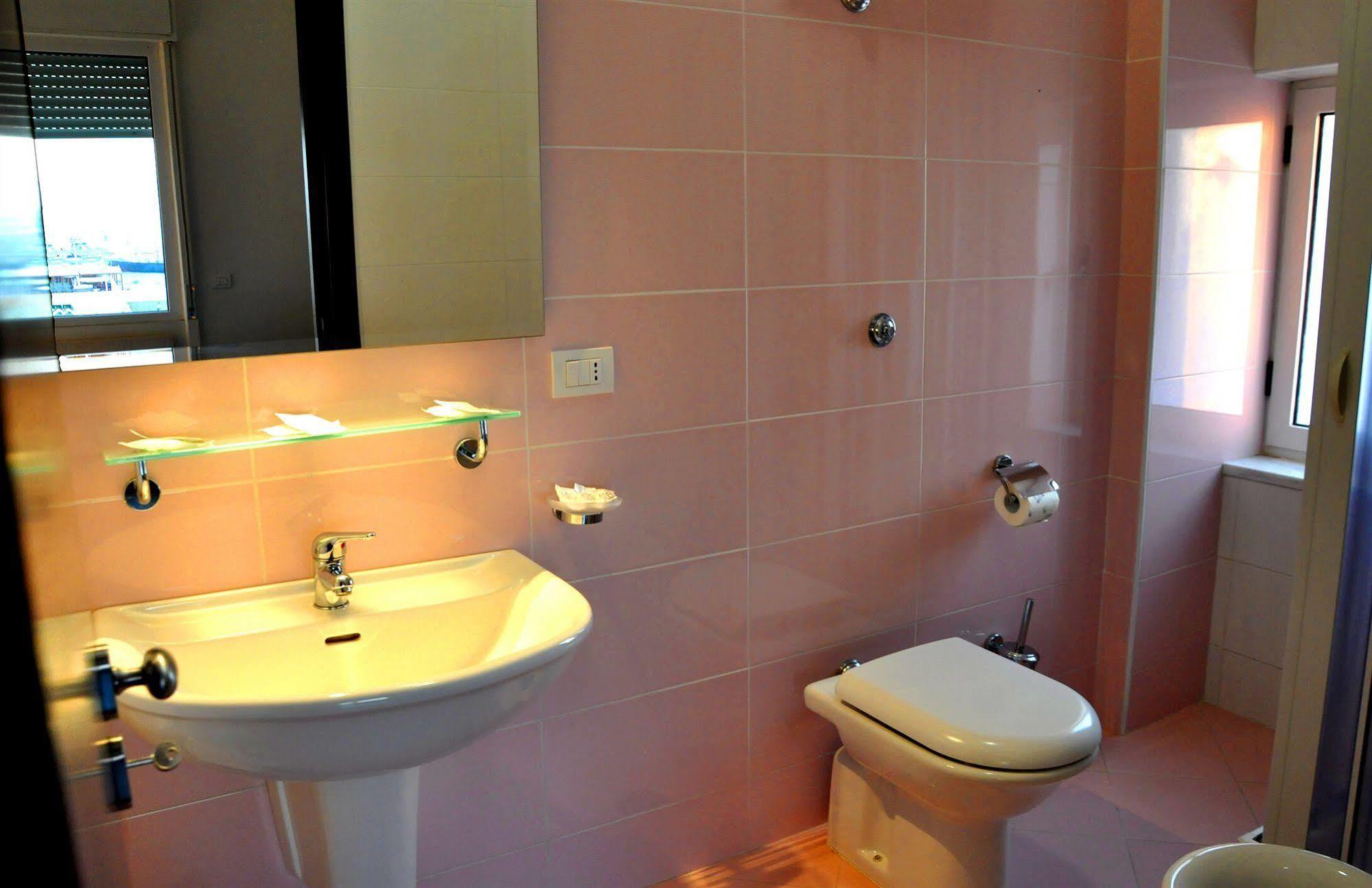 Albergo Riviera Spineta 바티파리아 외부 사진
