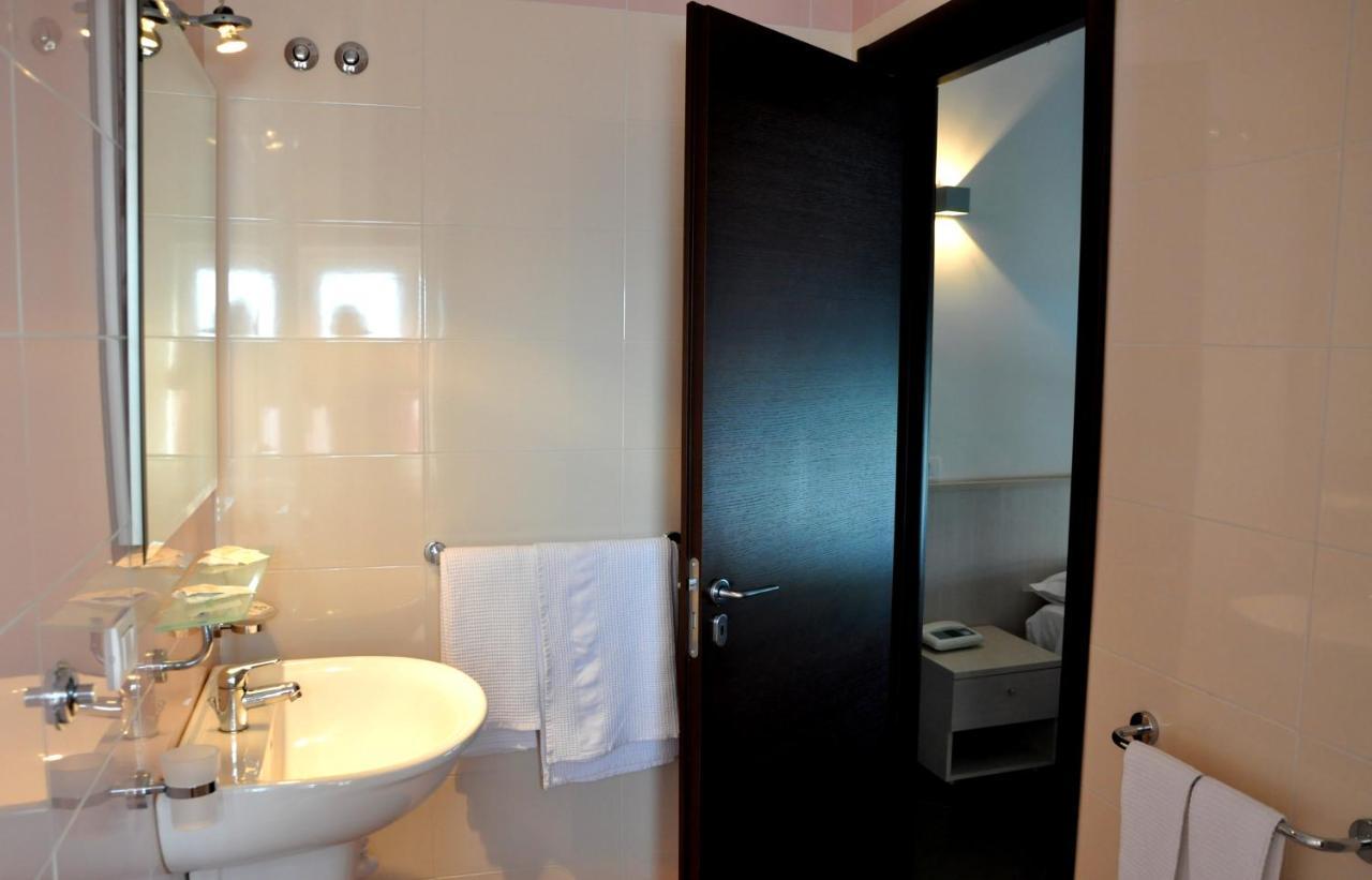 Albergo Riviera Spineta 바티파리아 외부 사진